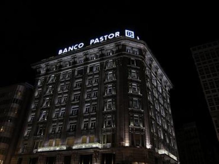 Fachada do Banco Pastor