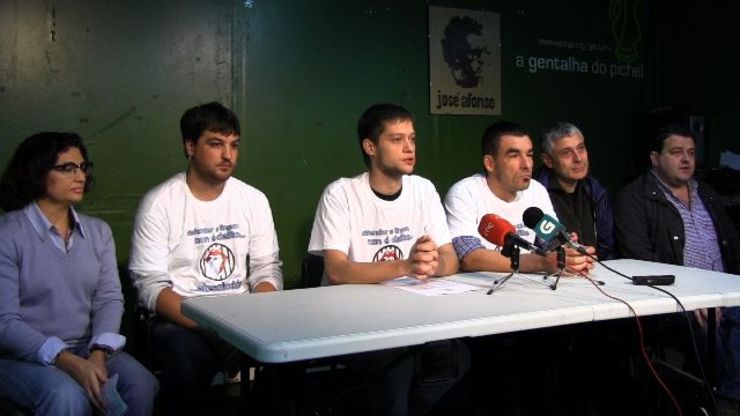 Rolda de prensa dalgúns dos independentistas de Causa Galiza implicados. En primeiro plano, Aurelio López