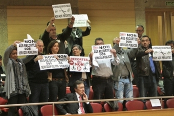 Protesta no Parlamento galego do sector lácteo