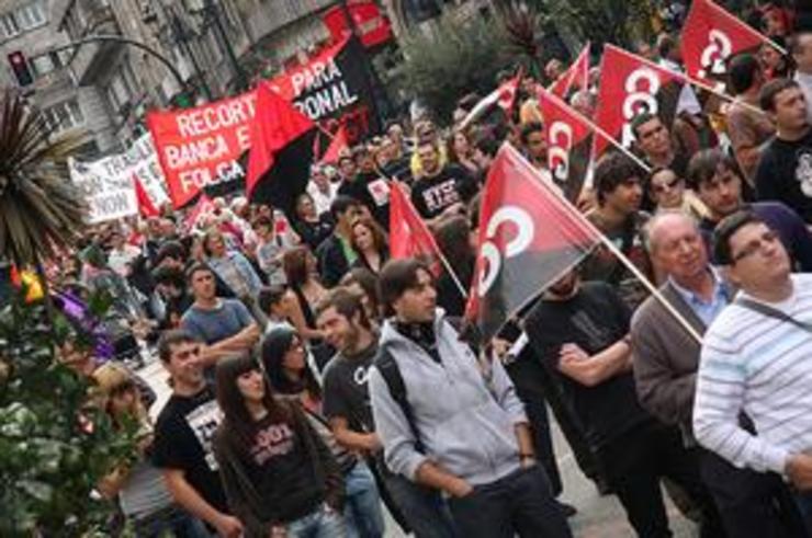 Manifestantes da CGT na protesta da folga xeral en Vigo