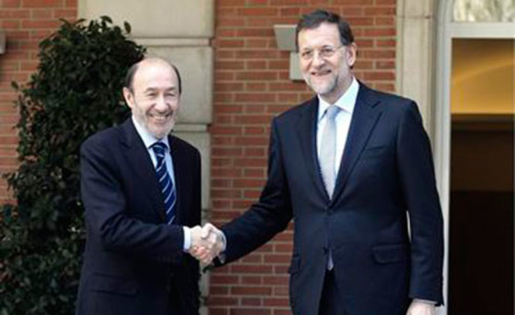 Rubalcaba e Rajoy na Moncloa /la-moncloa.es