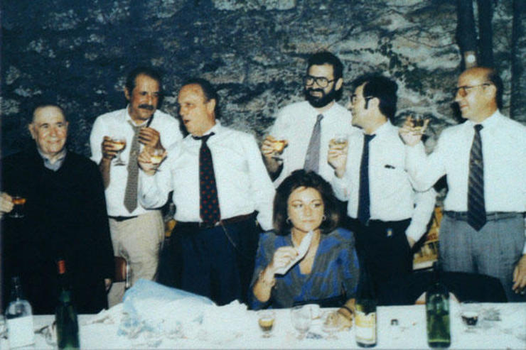 Unha das comidas que Fraga tivo con destacados dirixentes populares da Arousa a principios dos noventa na que tamén estaba Rajoy