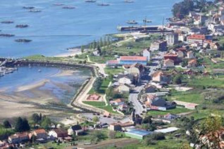 Núcleo de vivendas ao carón da costa en Moaña 