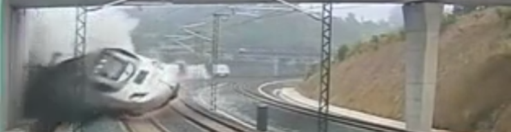 Intre do accidente do tren Alvia en Angrois en Santiago nunha imaxe dunha cámara fixa de RENFE 