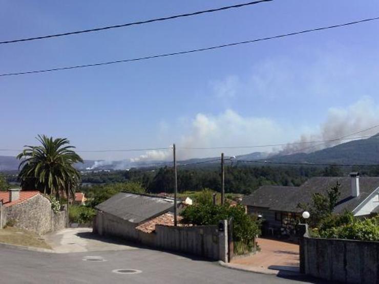 Varios focos de lume en Vilanova da Cerveira e San Pedro da Torre o luns 26 de agosto de 2013