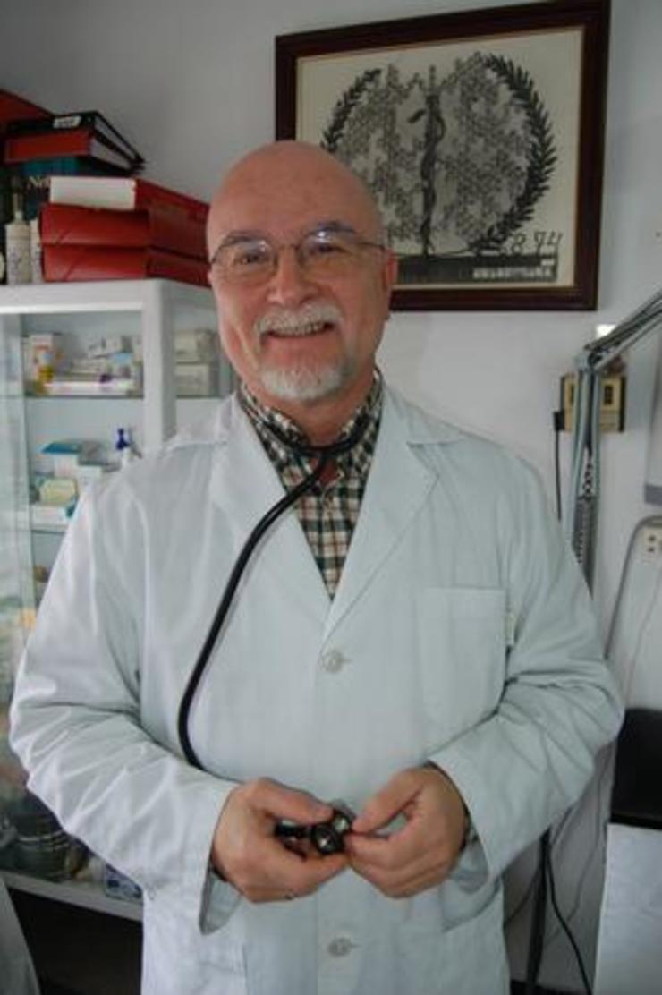 Ángel Suárez Serrano, pediatra condenado por abusos a unha menor 