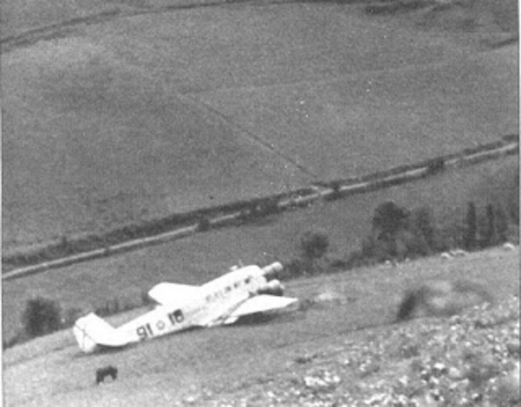 O avión estivo tres anos nun campo de Córneas