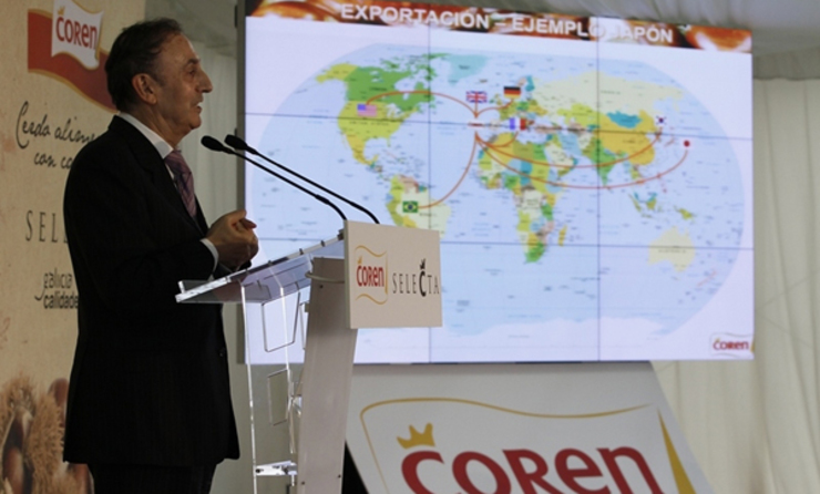 O presidente de COREN presentando os resultadosda da empresa/ GC