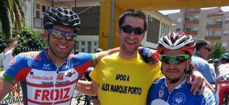 Un afeccionado, con Álex Marque e Iván Raña, este mes no Trofeo Concello de Oliveira en Portugal.