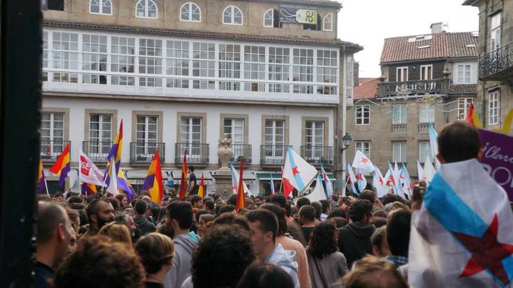 Manifestación a favor da República en Santiago coa participación de varias forzas e asociacións 