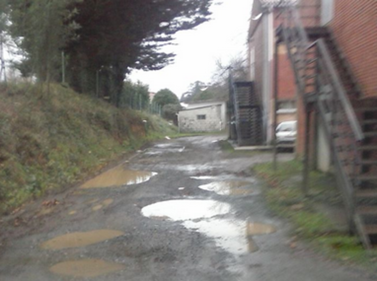 Estado dos accesos ao centro Souto de Leixa nunha imaxe do Facebook dos pais dos discapacitados internos