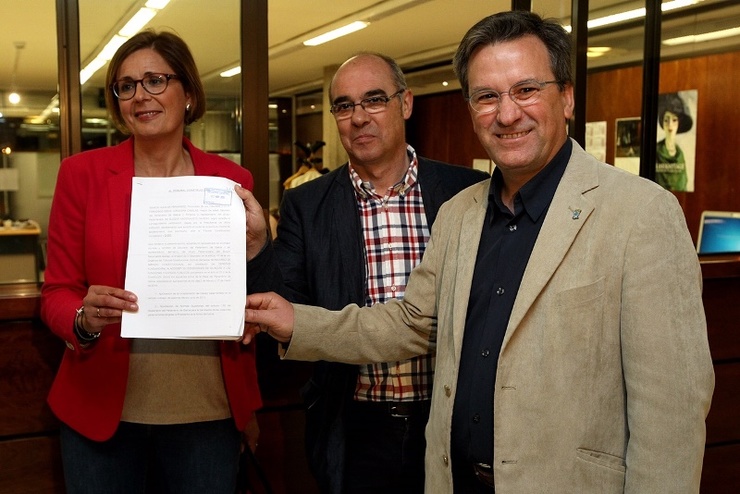 Carme Adán, Francisco Jorquera e Xavier Vence presentan un recurso de amparo no Tribunal Constitucional / BNG