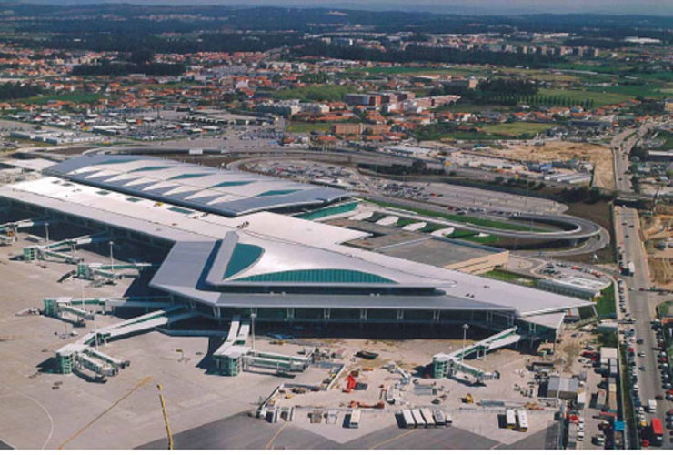 Aeroporto Sá Carneiro, en Porto.