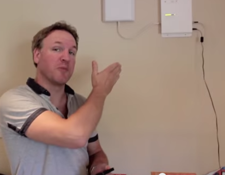 Imaxe dun titorial sobre como instalar un repetidor de sinal de móbil 