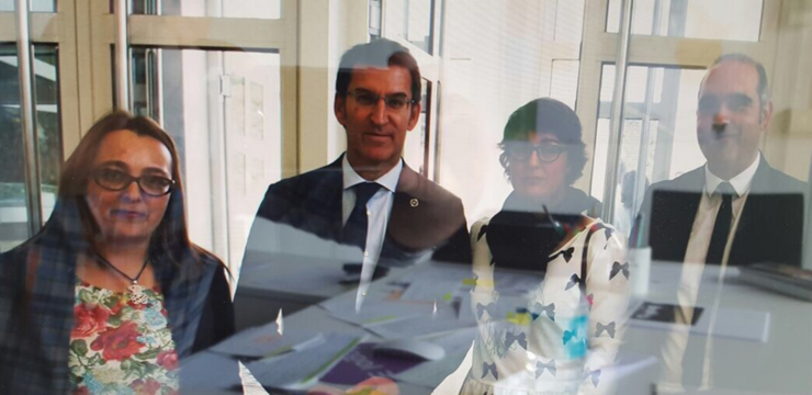 Feijóo e José Antonio López Alvarellos, fundador de Prosem, na dereita