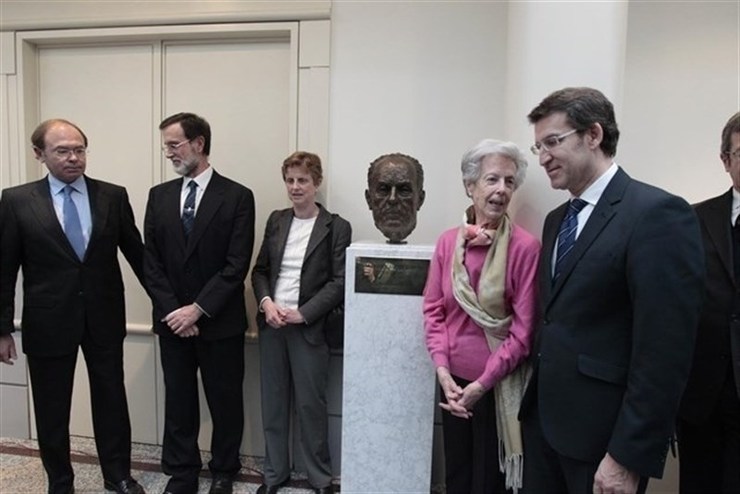 Inauguración dun busto de Manuel Fraga no Senado en 2013 