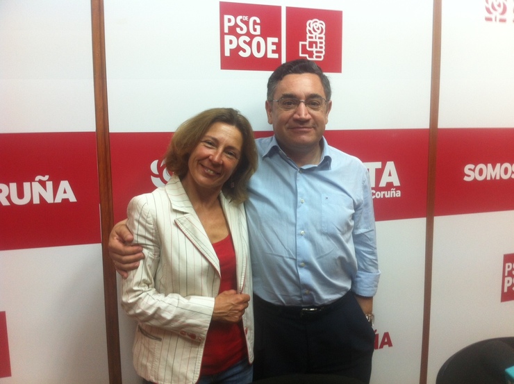 José Manuel Dapena, actual voceiro do PSdeG na Coruña, e Mar Barcón, a súa predecesora no cargo