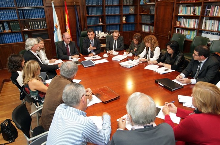 Grupo de traballo formado pola Consellería de Educación, as tres universidades galegas e a Comisión interuniversitaria de Galicia (CIUG) / Xunta - Conchi Paz.