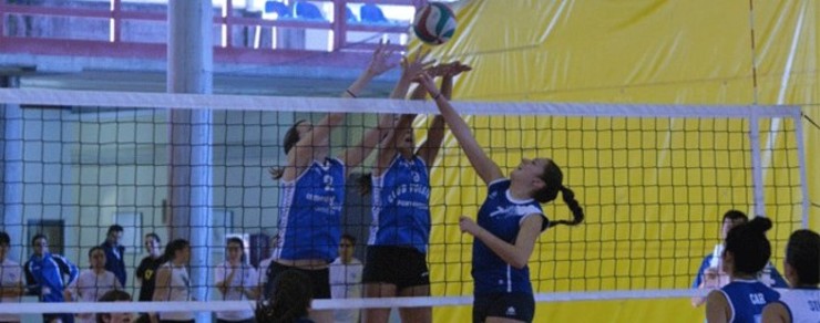 Antía Fernández debutará co Calasancias da Segunda feminina de voleibol este domingo. 