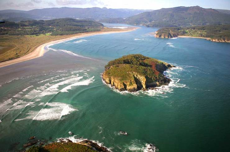 Illote de San Vicente, na ría de Ortigueira 