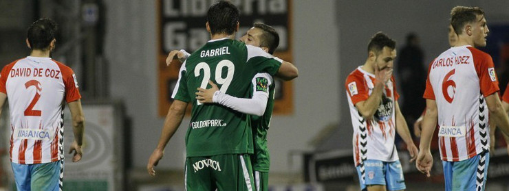 O Leganés celebra o segundo ante a desilución lucense. 