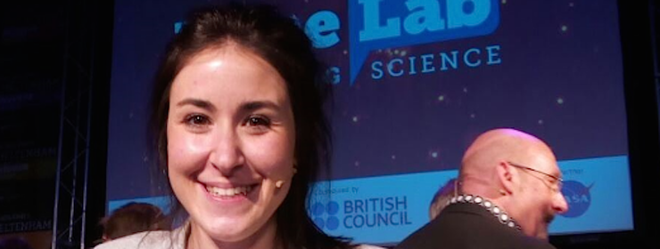 A bióloga coruñesa Alba Aguión Tarrío, na final internacional do Famelab 