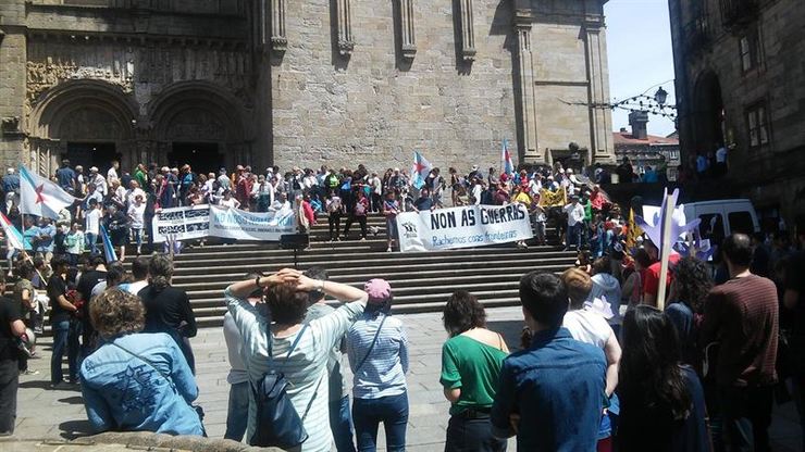 Manifestación en Santiago en apoio aos refuxiados 
