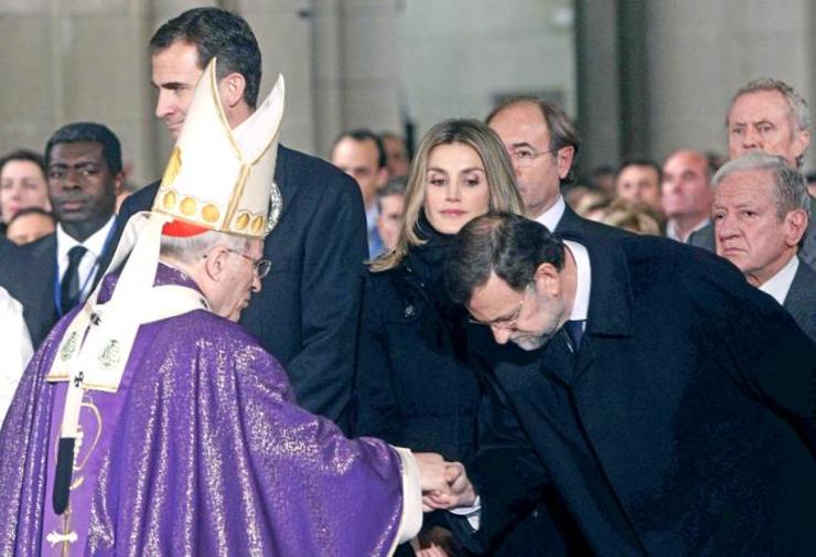 Xenuflexión de Mariano Rajoy a Rouco Varela / Getty.