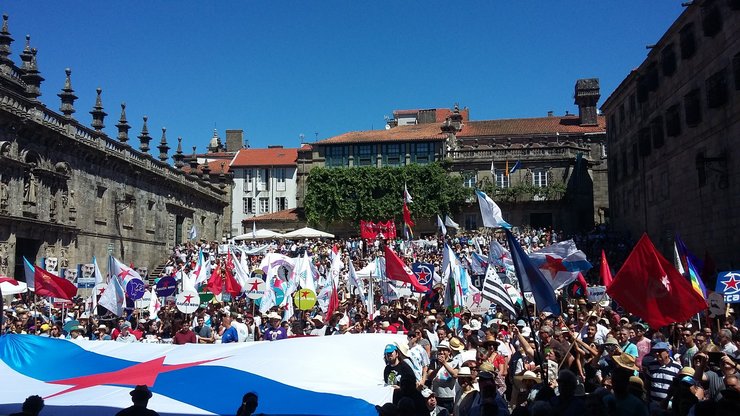 Manifestación do BNG na Praza da Quintana, en Compostela, no Día da Patria 2016 / @GorettiSRei.