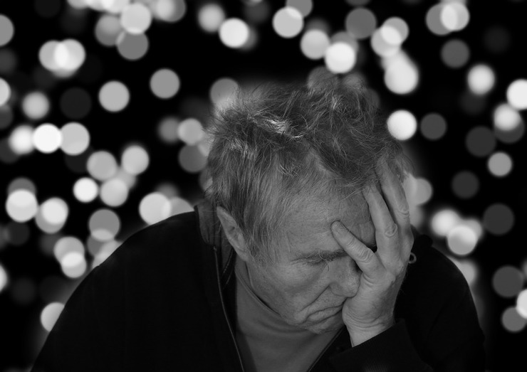 Home con alzhéimer / Pixabay.