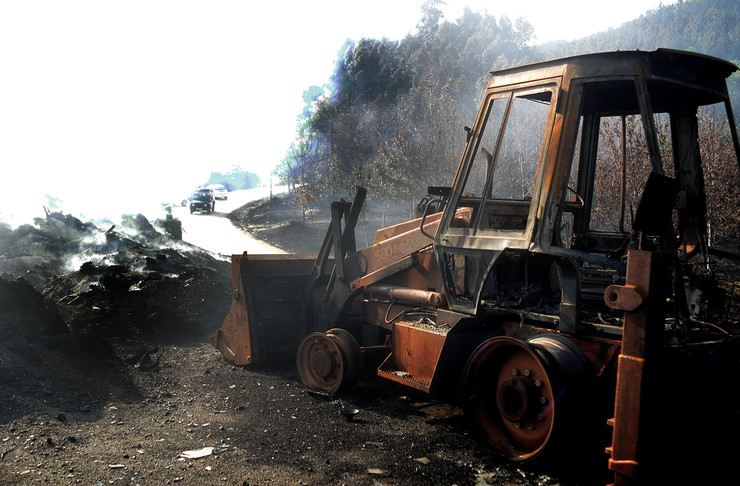 Punto verde de Fragoselo, en Coruxo (Vigo), no que se atopa a planta de biomasa, totalmente arrasado polo lume da vaga de incendios que asolou Galicia en pleno mes de outubro 