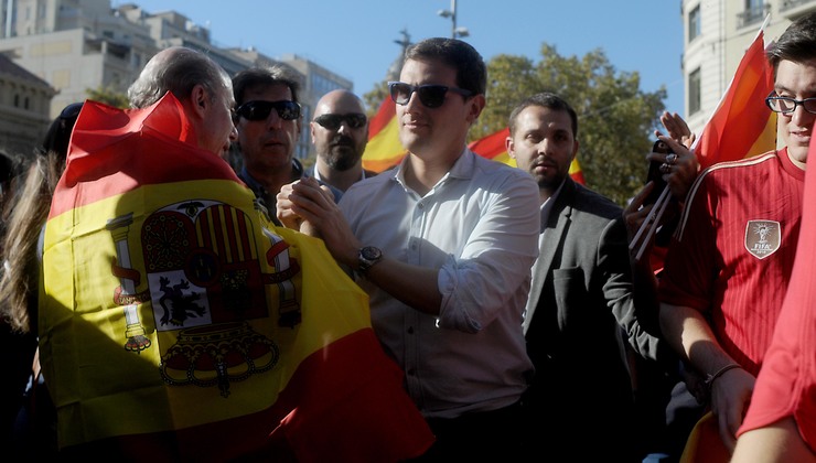 Albert Rivera, líder de Ciudadanos, na manifestación unionista en Barcelona trala declaración de independencia de Cataluña proclamada no Parlament o 27 de outubro de 2017 
