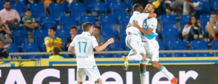 Bakkali e Celso Borges celebran un gol ante As Palmas. 