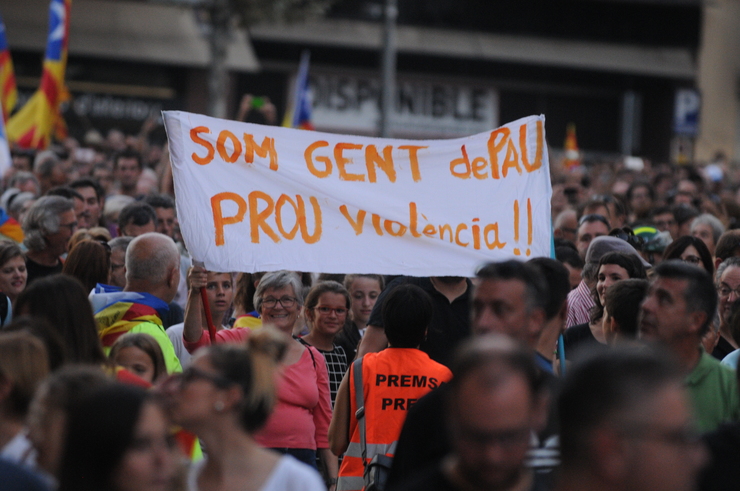 Manifestación en Lleida no día de folga xeral en Cataluña tralo referendo de independencia 