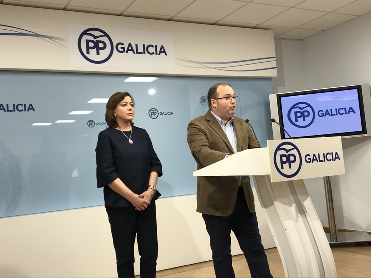 Rueda de prensa de Miguel Tellado e Susana López Abella 