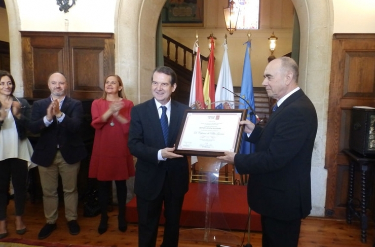 Ceferino de Blas xunto co alcalde de Vigo, Abel Caballero / vigoe.es