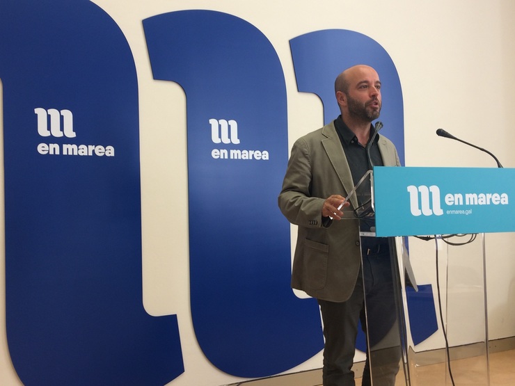 O portavoz de En Marea, Luís Villares, en rolda de prensa 