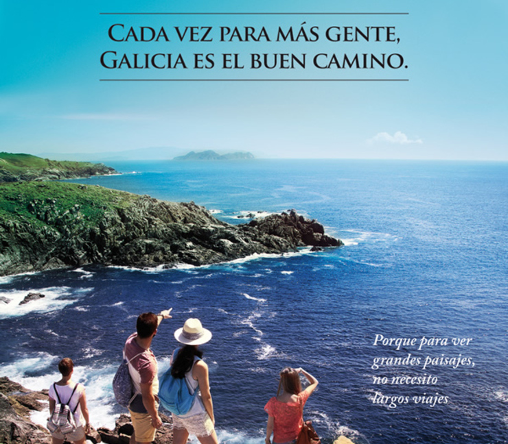 Unha das páxinas de publicidade de Turismo de Galicia que a Xunta inserta nos medios de comunicación tradicionais