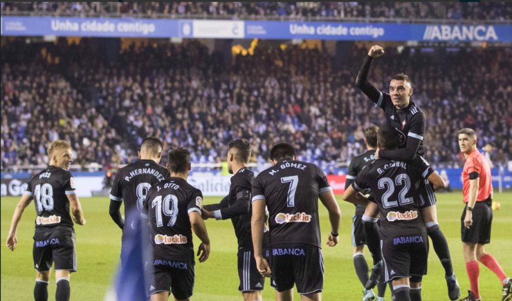 Iago Aspas celebra o seu gol en Riazor 