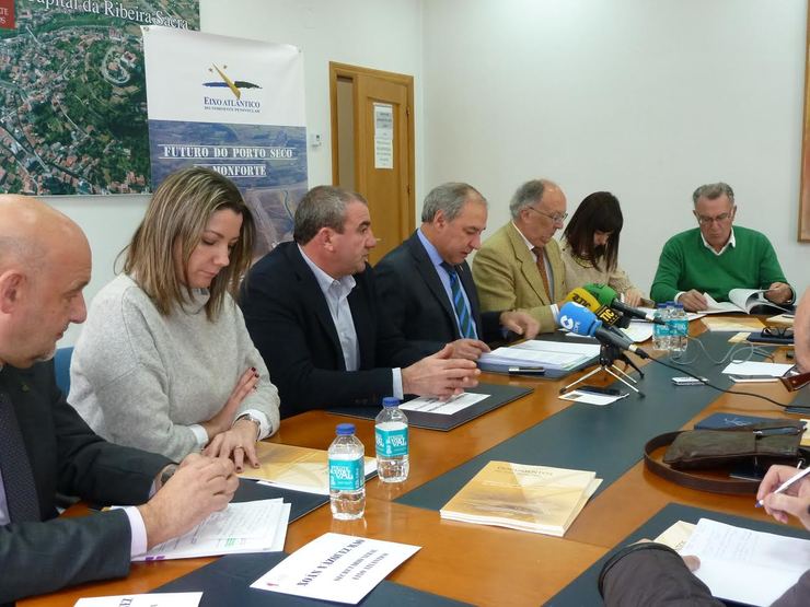 Representantes dos concellos de Lugo, Monforte, Sarria, a Deputación e o Eixo Atlántico reclaman a implicación da Xunta para impulsar o porto seco de Ferrol 