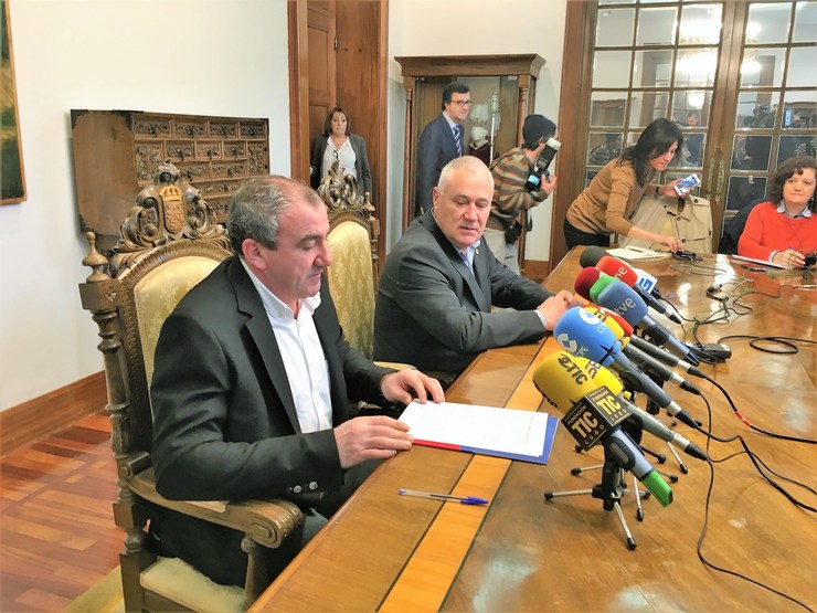Darío Campos e Manuel Martínez anuncian a reincorporación do segundo ao Grupo Socialista e o seu nomeamento como vicepresidente da Deputación de Lugo / EP