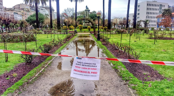 Na Coruña o acceso a varios parques está restrinxido por mor do temporal 