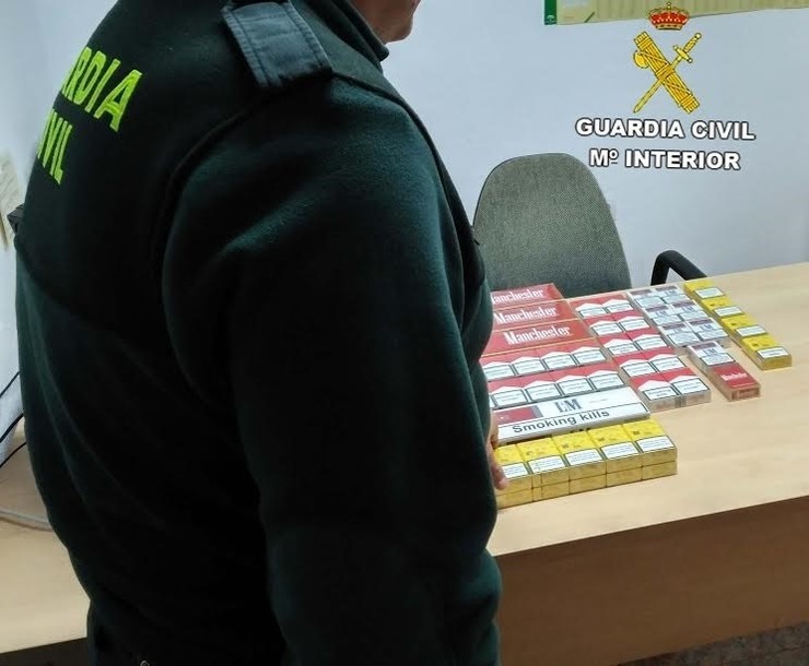 Paquetes de tabaco intervidos en Adra / Europa Press