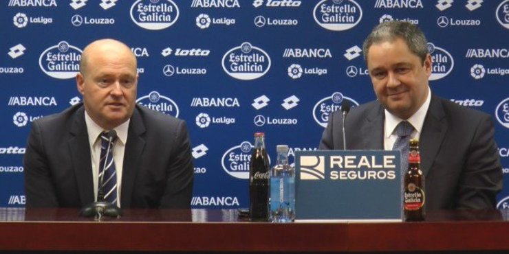 Pepe Mel con Tino Fernández, na presentación do novo técnico deportivista. 