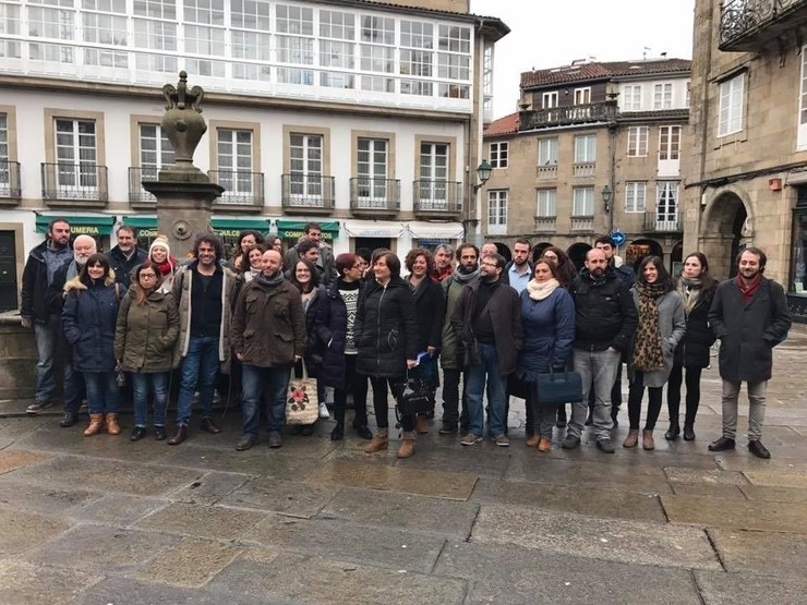 O Consello das Mareas antes de decidir se entraban ou non a xuntanza do propio Consello 