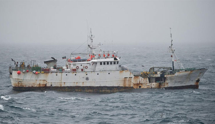 Barco relacionado coa pesca ilegal / Interpol.