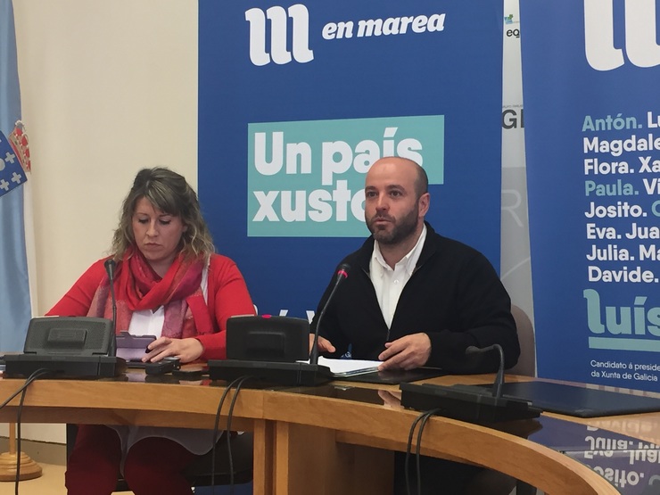 A deputada de En Marea Carmen Santos e o portavoz, Luís Villares / Europa Press