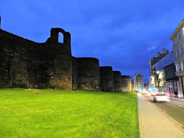 Muralla de Lugo / Guido Álvarez