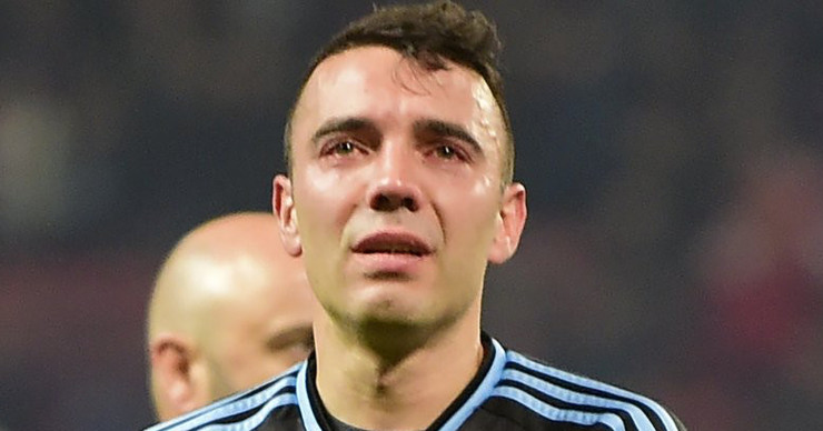 As bágoas de Aspas pola eliminación en Old Trafford. 