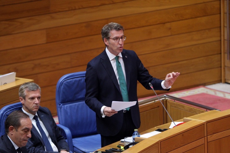 Alberto Núñez Feijóo no pleno do Parlamento de Galicia